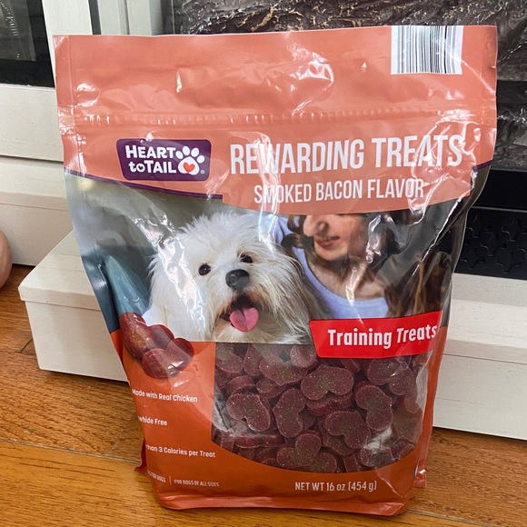 Heart to Tail Smoked Bacon Flavor Dog Training Treats - Picture 1 of 5